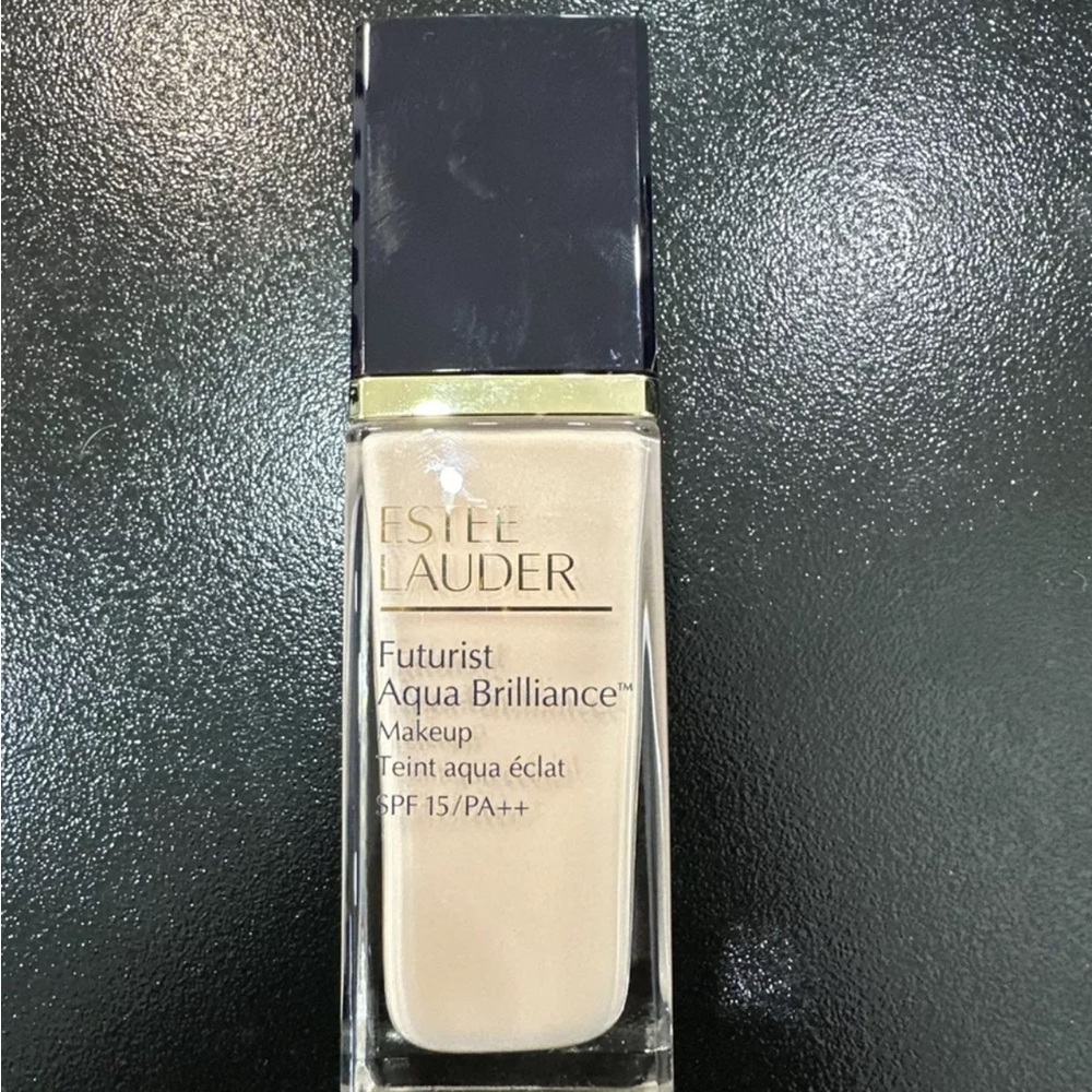 Estee Lauder Futurist Aqua Brilliance Makeup Cool Porcelain